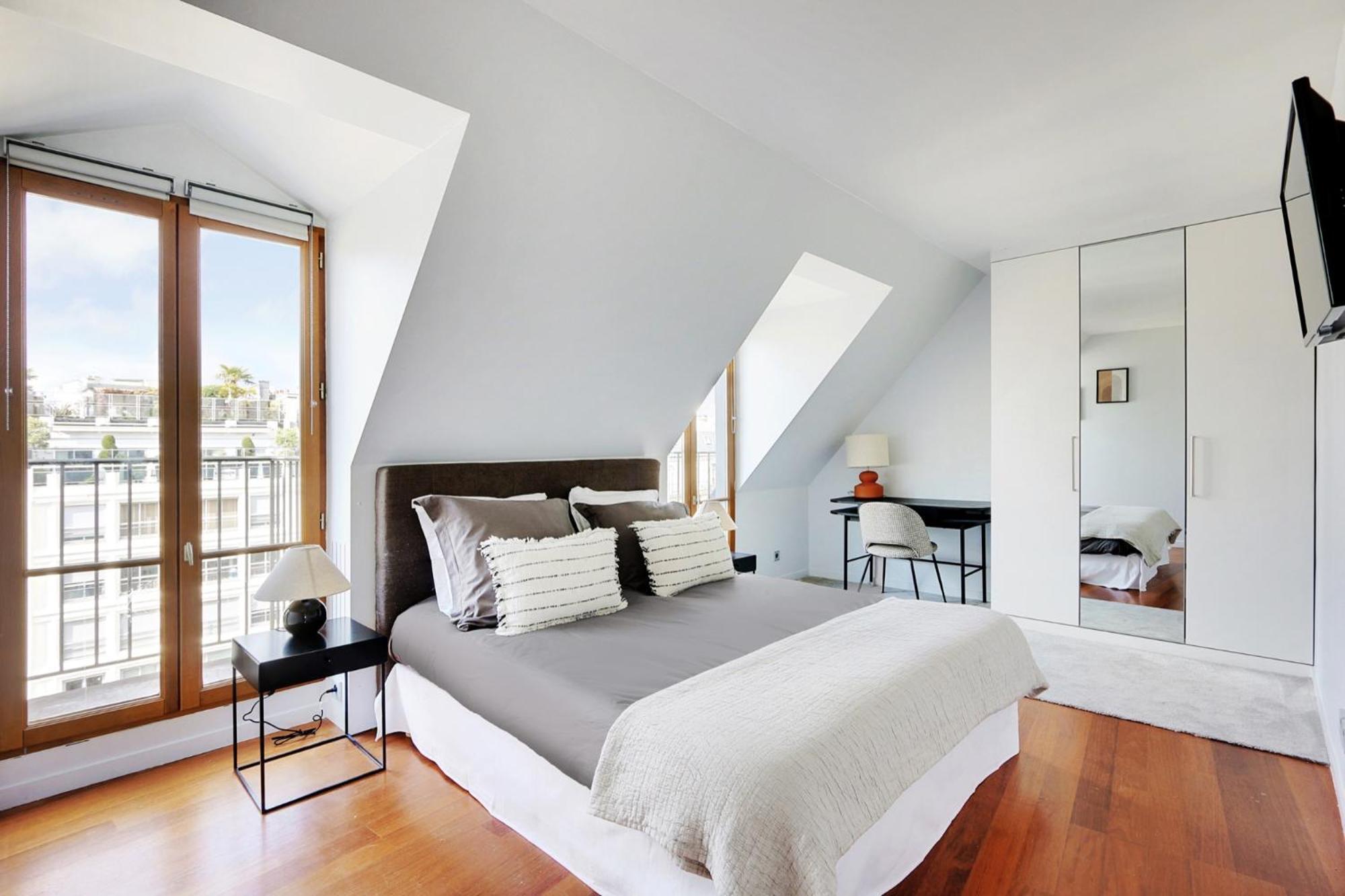 Eiffel Tower View Apartment Paris Bagian luar foto