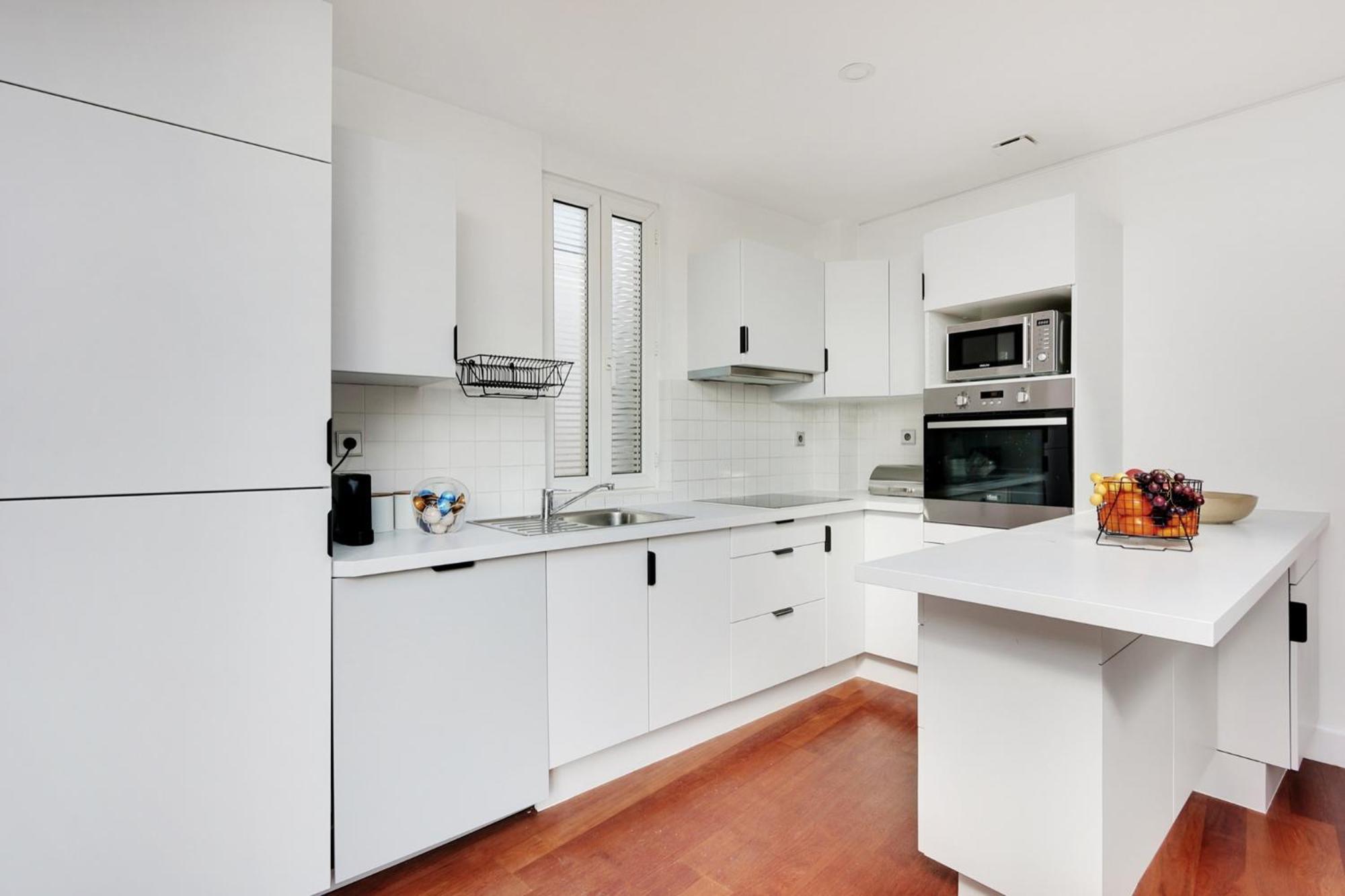 Eiffel Tower View Apartment Paris Bagian luar foto