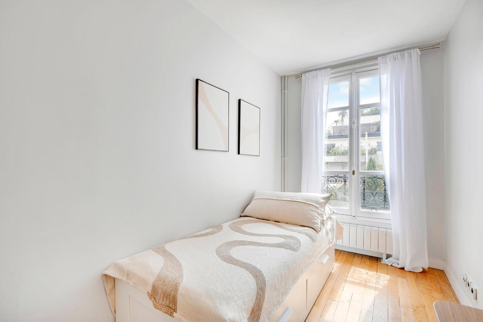 Eiffel Tower View Apartment Paris Bagian luar foto