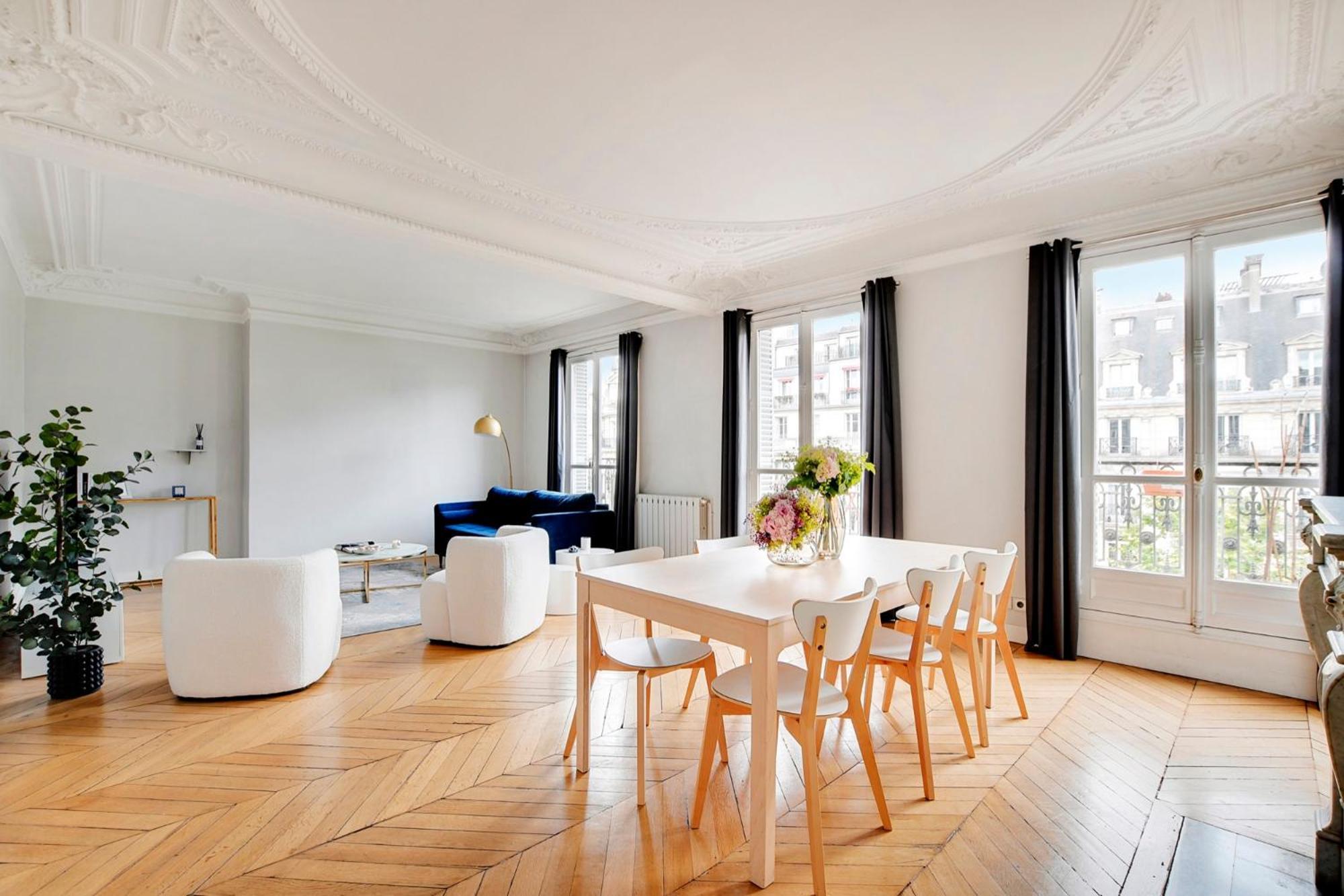 Eiffel Tower View Apartment Paris Bagian luar foto
