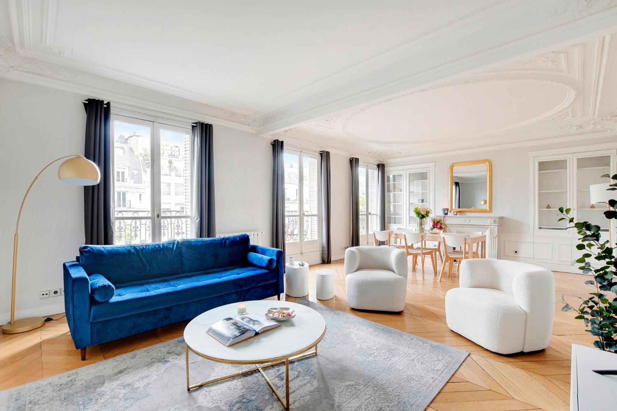 Eiffel Tower View Apartment Paris Bagian luar foto